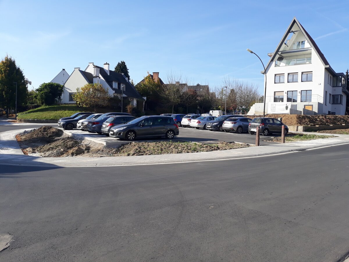Grote zone 30, 2 fietsstraten en bijkomende blauwe zone in centrum Dilbeek