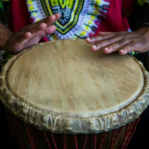 Percussie: Klopterop! © CC0 - Unplash - Luz Mendoza