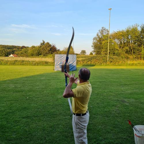 Boogschieten op liggende en staande wip © Gilde Dilbeek