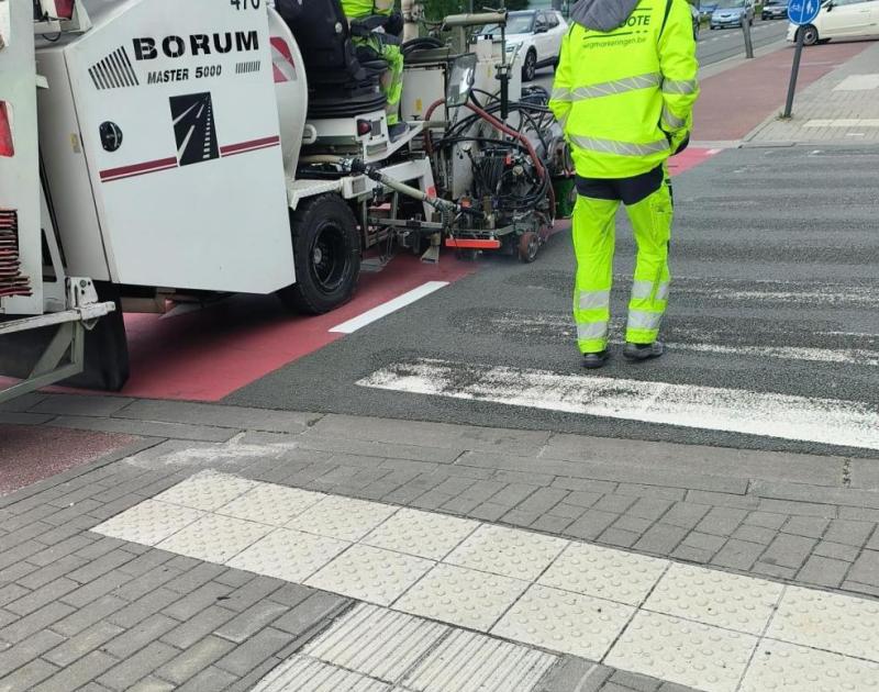 Werken wegmarkeringen 