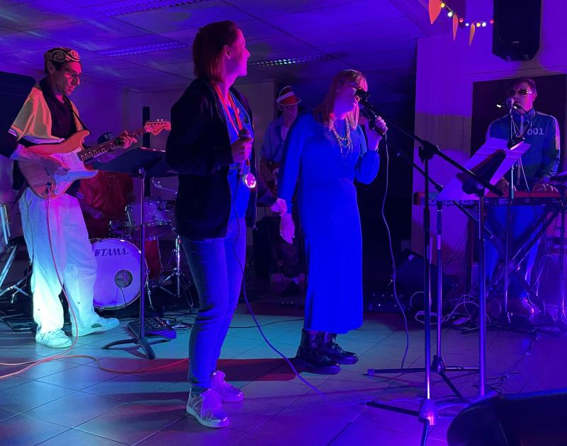 SingKaraoke2Help met liveband ten voordele van de Warmste Week © sing2help