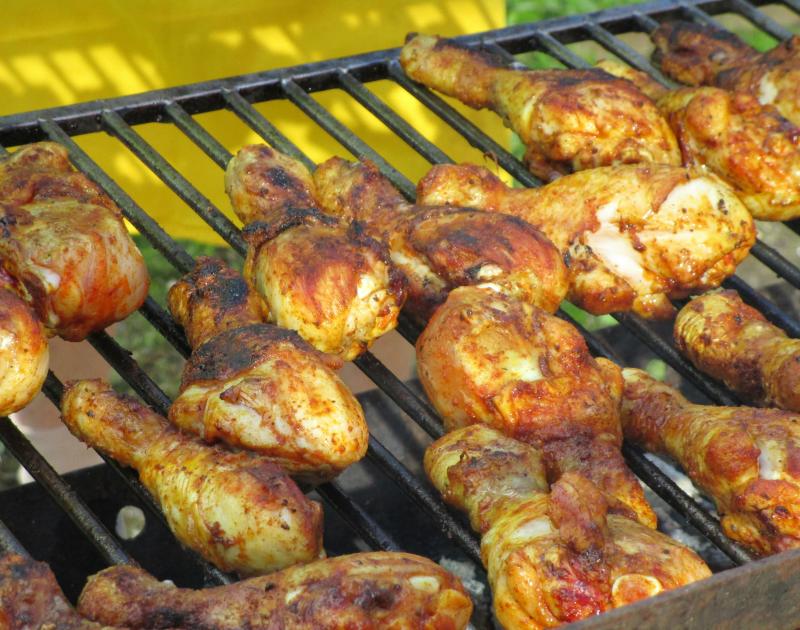 Samen aan de grill. © all rights reserved