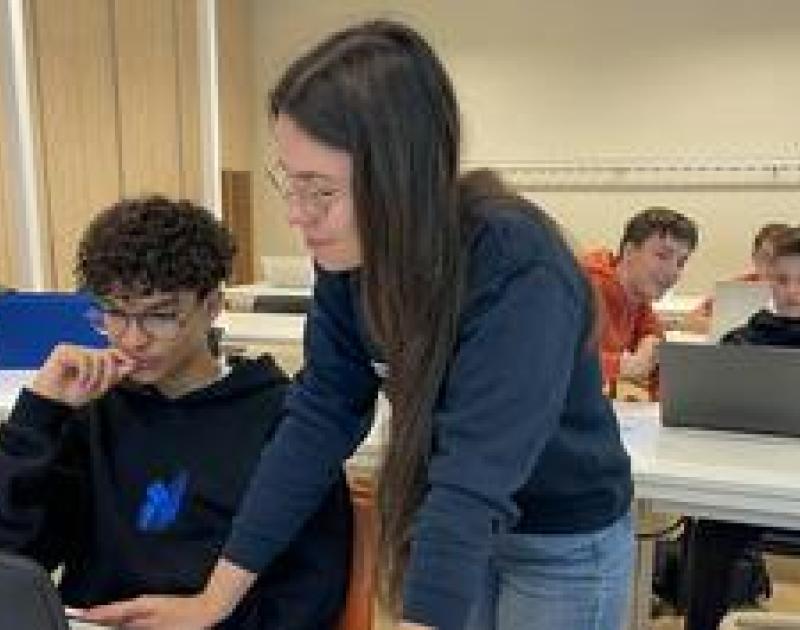 Programmeren in Python met CodeFever in jouw buurt - Pythons 2 (12-15 jaar) © VZW CodeFever