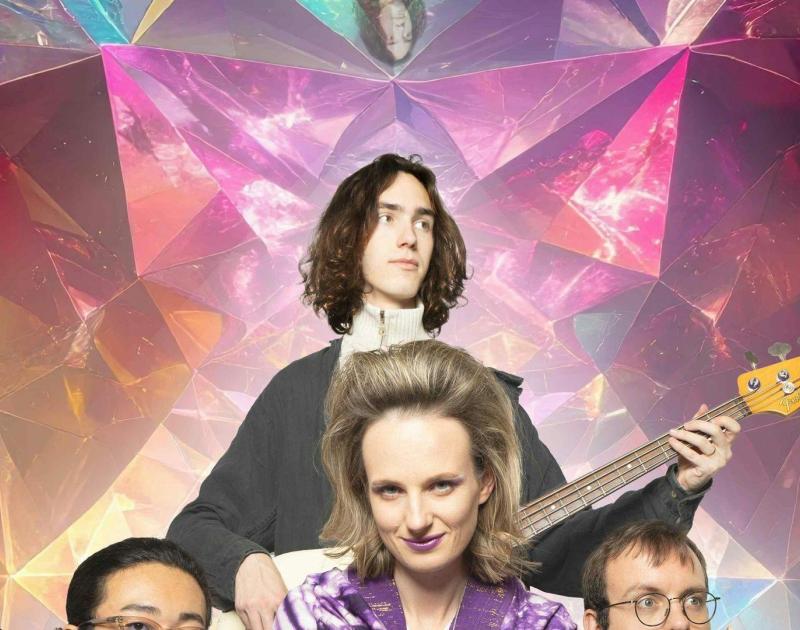 Kaleidophoniꓘ - EVELYN © onbekend