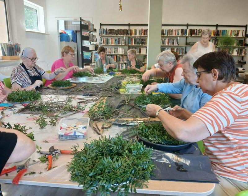 Bloemschikken i.s.m. 't Woonhuys © TOW