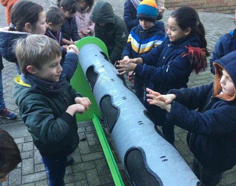 Nieuwe wastafels in onze school