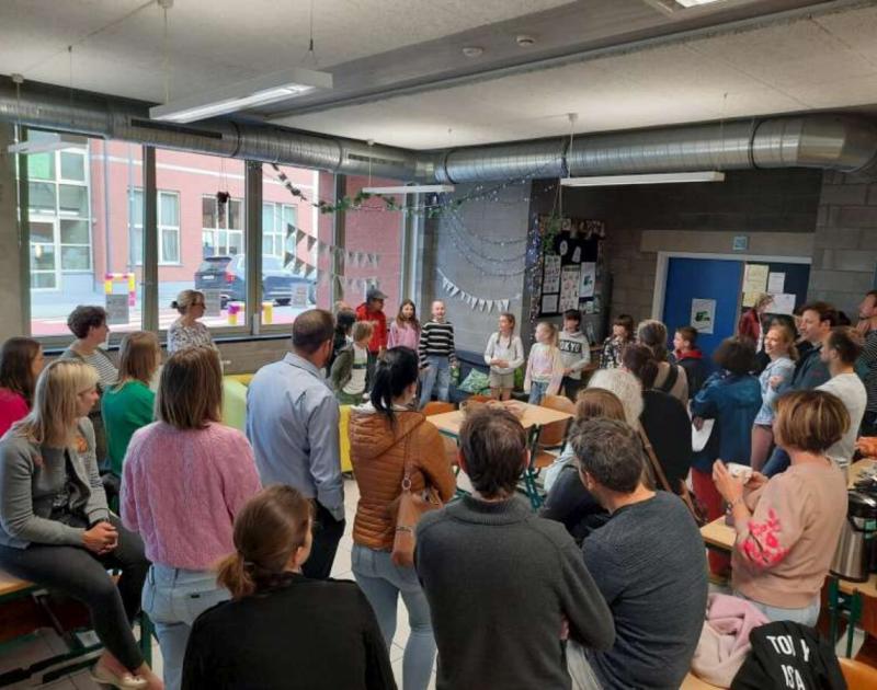 Inhuldiging boekenhoek