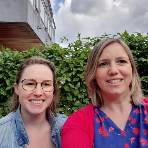 juf Sakina en juf Veerle